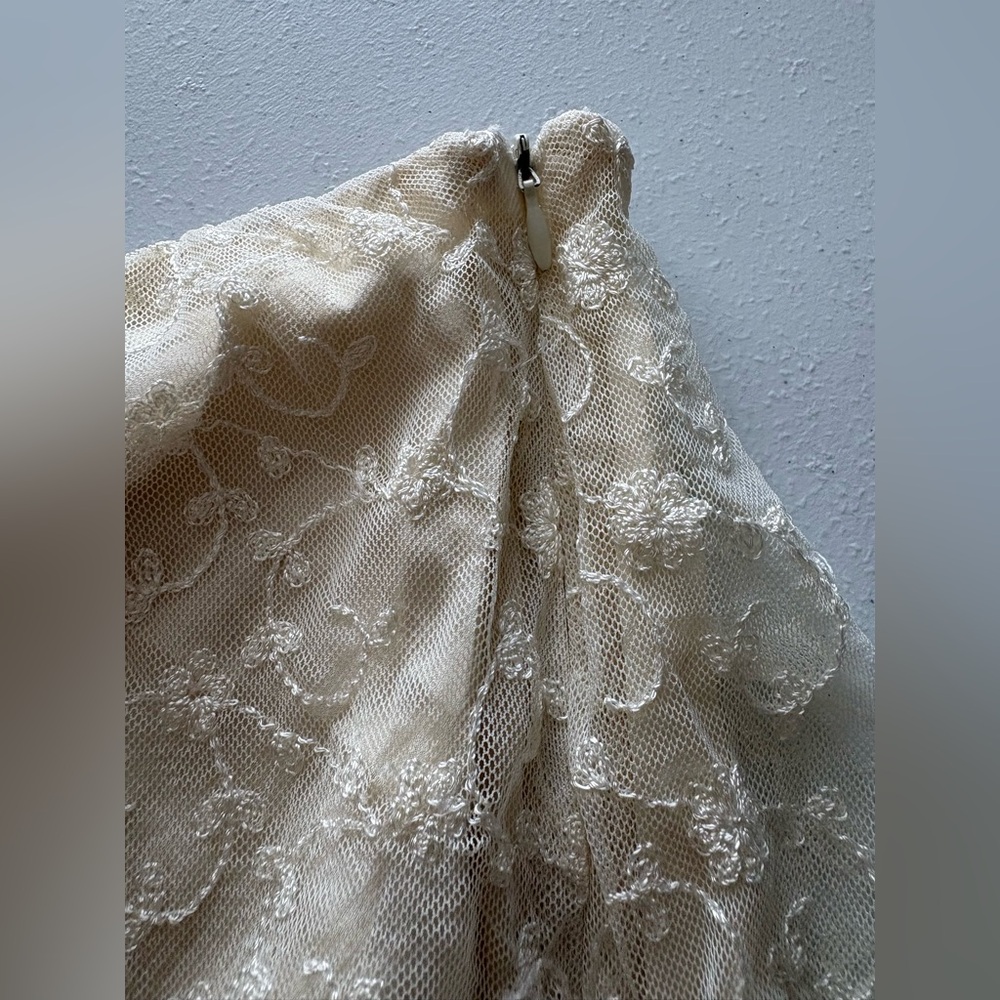 Small Eci New York Vintage y2k Cream Lace Silk Lined Midi Skirt - Picture 4 of 7